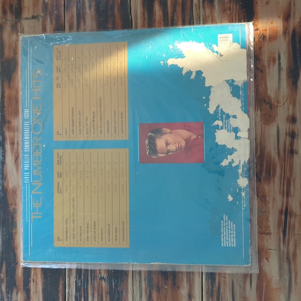 Elvis - Picture 2 of 2